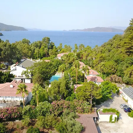 Golden Key Hotel 5*